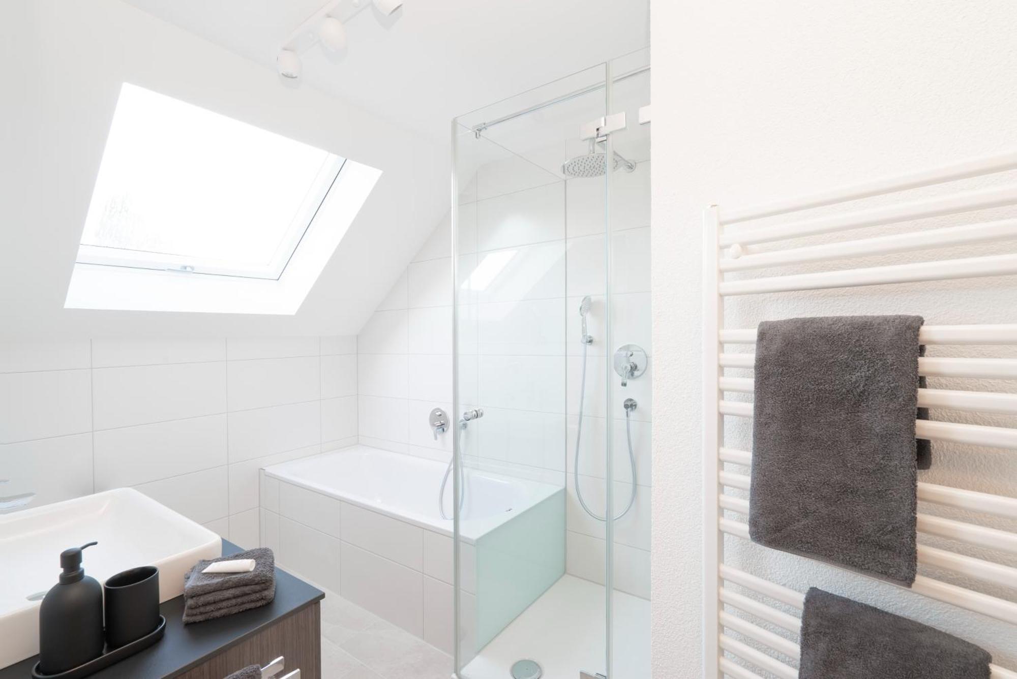 Haus4Zimmer - Luxus Mit Blick Ueber Den Bodensee - Mit Garage เบรเกนซ์ ภายนอก รูปภาพ